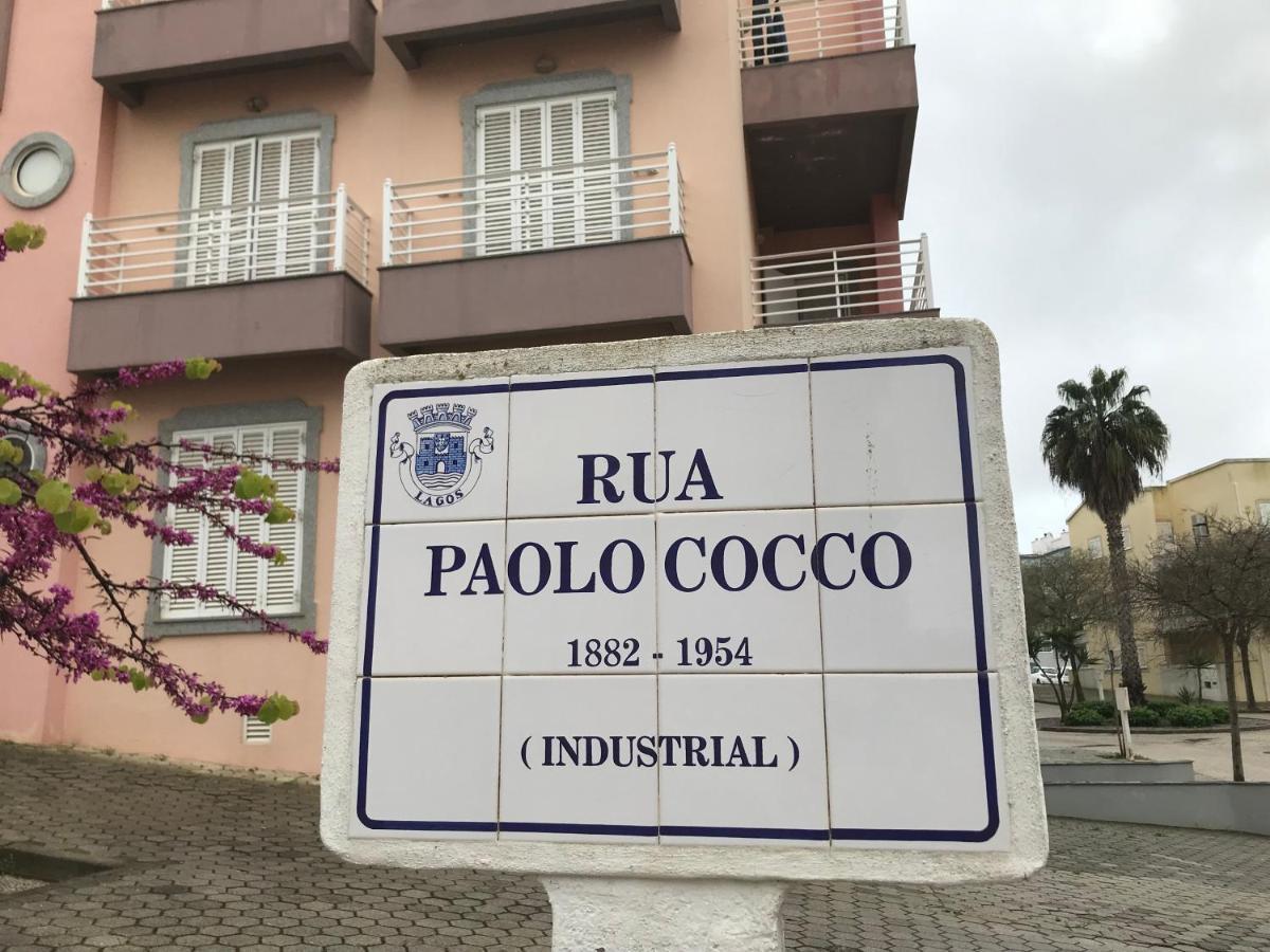 Lagos Royal Rooms And Suites Bagian luar foto