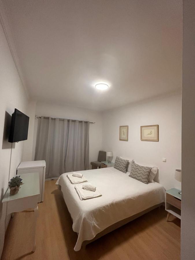 Lagos Royal Rooms And Suites Bagian luar foto